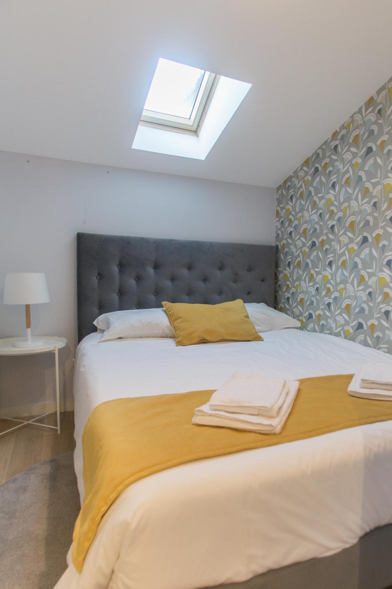 Porto Views & Wines By Porto City Hosts Vila Nova de Gaia Room photo